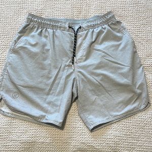 Legends men’s athletic short - size L